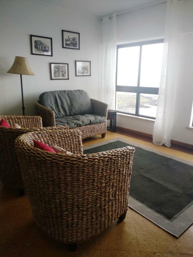 Ponta Delgada Lila Ocean View Apartment מראה חיצוני תמונה