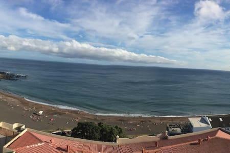 Ponta Delgada Lila Ocean View Apartment מראה חיצוני תמונה